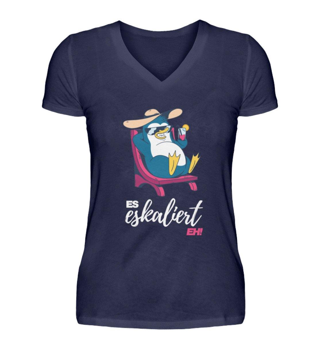Es eskaliert eh - Pinguin - Words on Shirts - V-Neck Damenshirt