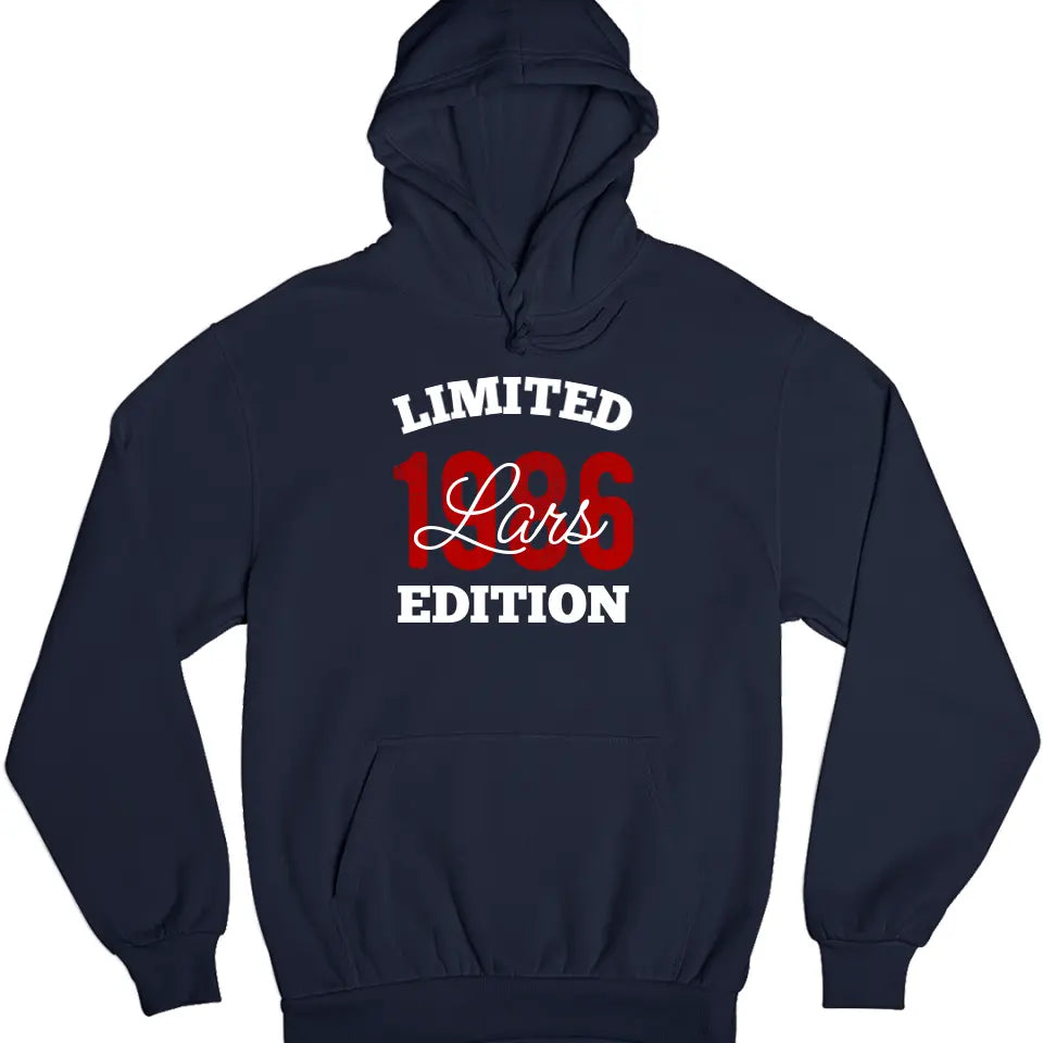 Limited Edition - T-Shirt oder Hoodie - personalisierbar mit Name & Geburtsjahr - Geburtstagsgeschenk