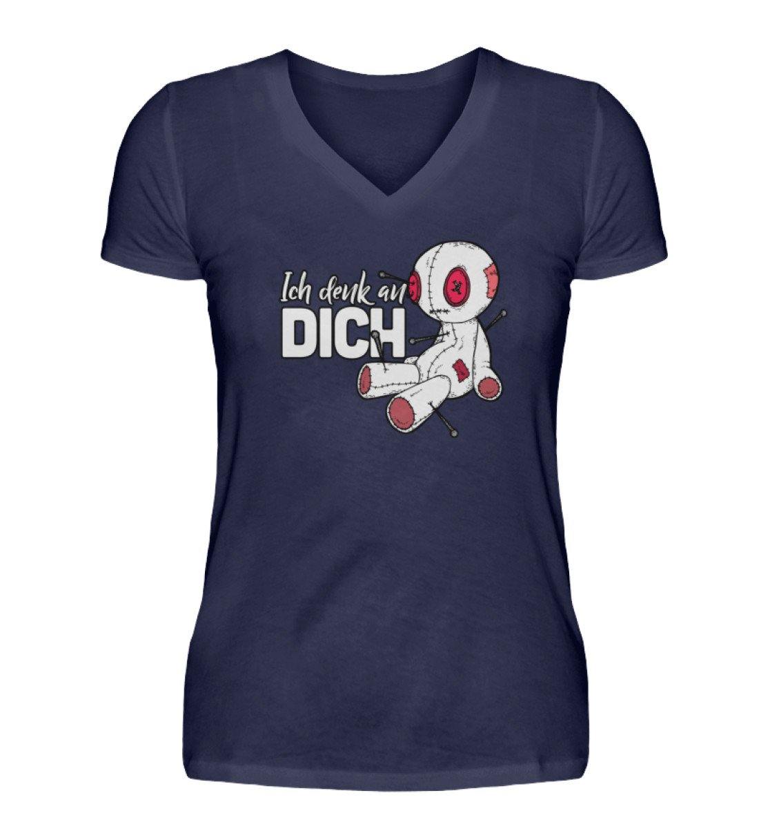 Ich Denk An Dich - Voodoo Puppe  - V-Neck Damenshirt